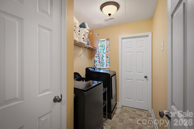 802 White Oaks Circle, Monroe, NC 28112
