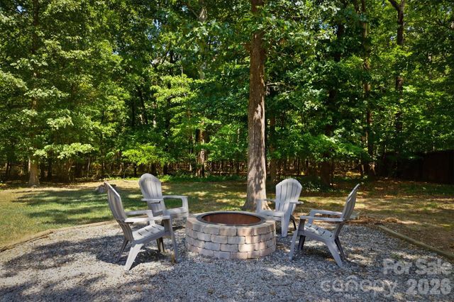 802 White Oaks Circle, Monroe, NC 28112