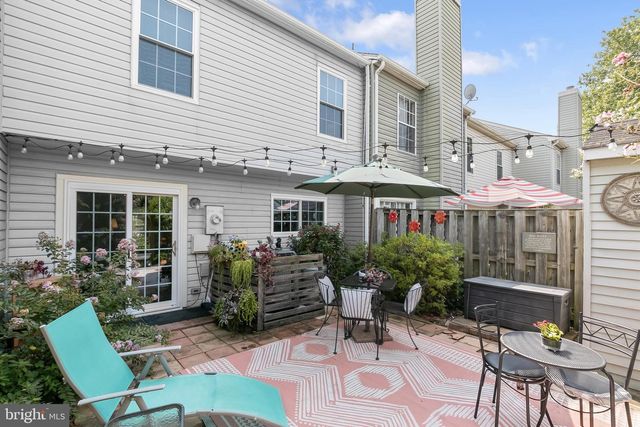 6580 MEDINAH LN, Alexandria, VA 22312