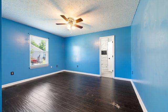 730 Eaglesham Dr, Christiana, TN 37037