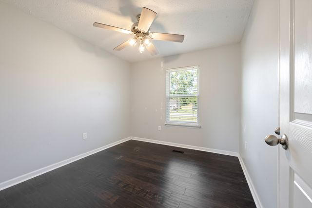 730 Eaglesham Dr, Christiana, TN 37037