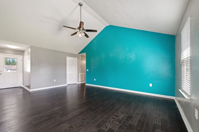 730 Eaglesham Dr, Christiana, TN 37037