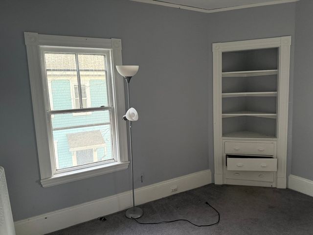 5 Lothrop St, Plymouth, MA 02360