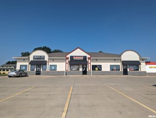 407 S 4TH Street, Dunlap, IL 61525