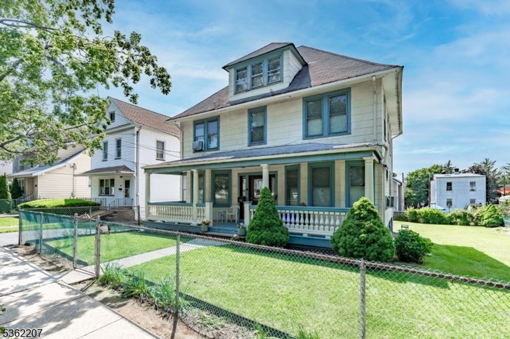 60 Ella St, Bloomfield Twp., NJ 07003 — photo 2