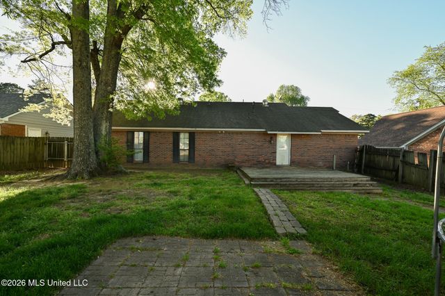 6406 Cherokee Drive, Olive Branch, MS 38654