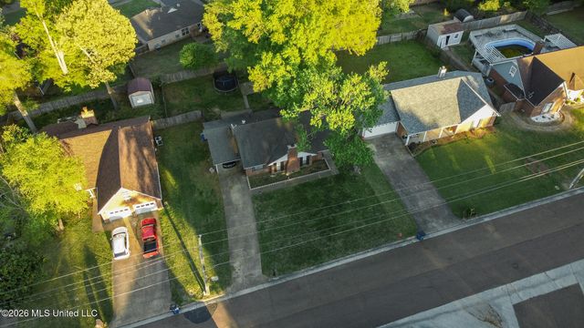 6406 Cherokee Drive, Olive Branch, MS 38654