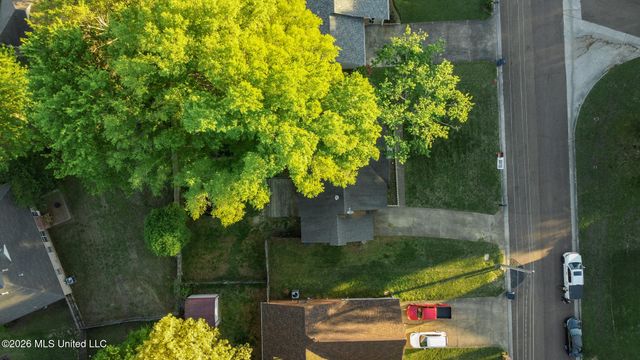 6406 Cherokee Drive, Olive Branch, MS 38654