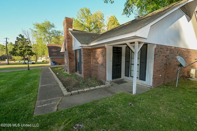 6406 Cherokee Drive, Olive Branch, MS 38654