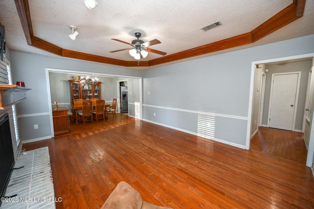 6406 Cherokee Drive, Olive Branch, MS 38654