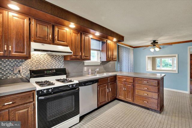 216 VESPER AVE, Reading, PA 19606