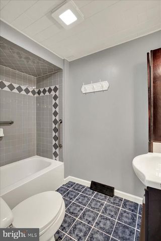 216 VESPER AVE, Reading, PA 19606