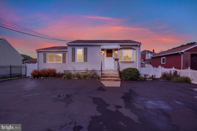 216 VESPER AVE, Reading, PA 19606