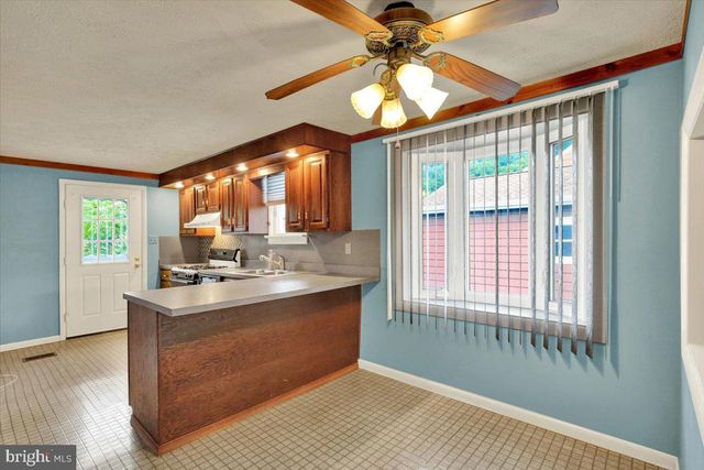 216 VESPER AVE, Reading, PA 19606