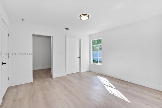 407 NW 45th St na, Miami, FL 33127