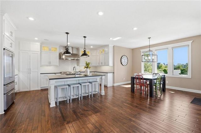 16421 Oakmont Street, Overland Park, KS 66221