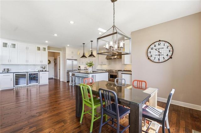 16421 Oakmont Street, Overland Park, KS 66221