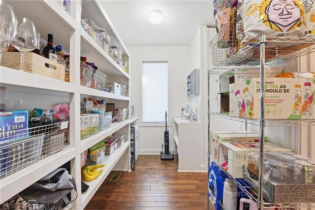 16421 Oakmont Street, Overland Park, KS 66221