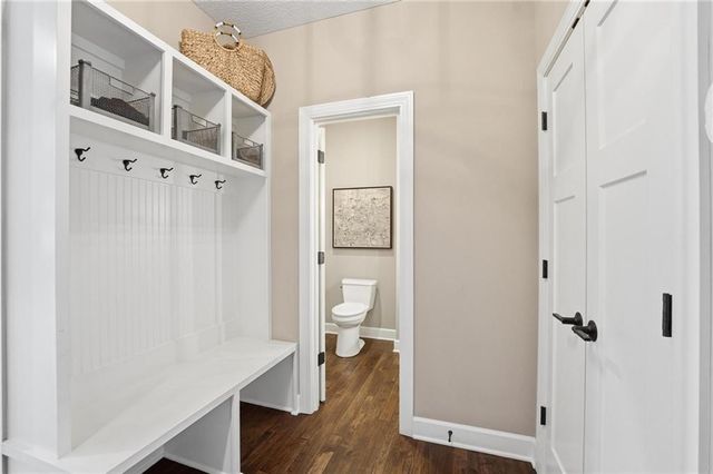 16421 Oakmont Street, Overland Park, KS 66221