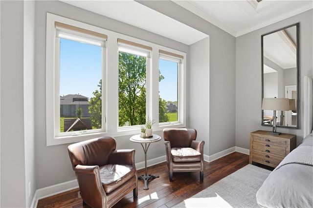 16421 Oakmont Street, Overland Park, KS 66221