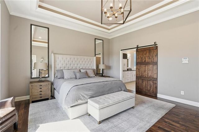 16421 Oakmont Street, Overland Park, KS 66221
