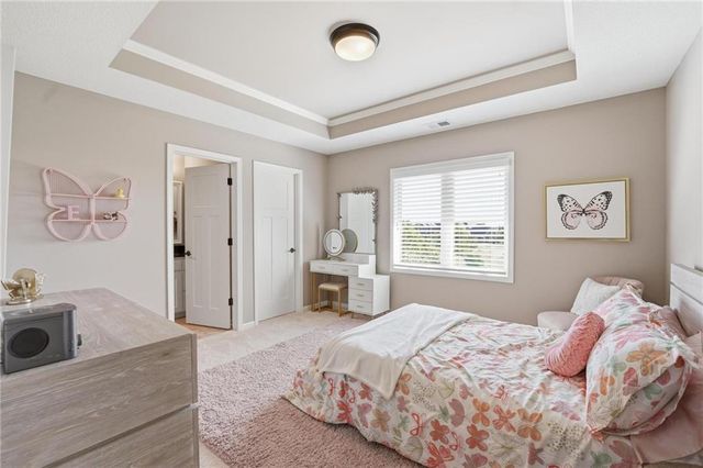 16421 Oakmont Street, Overland Park, KS 66221