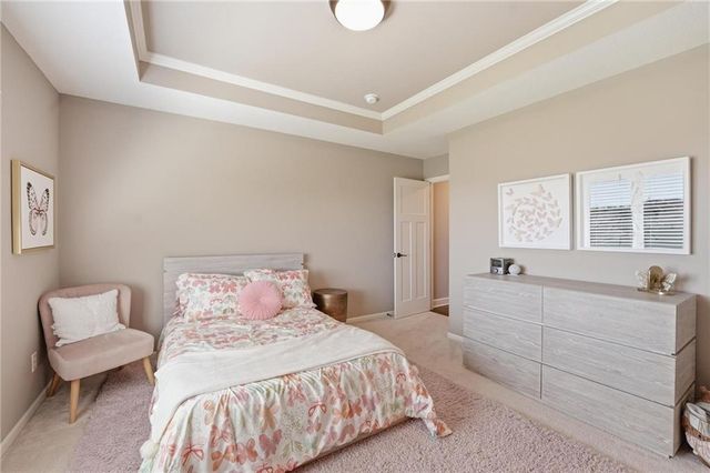 16421 Oakmont Street, Overland Park, KS 66221