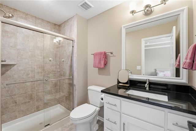 16421 Oakmont Street, Overland Park, KS 66221