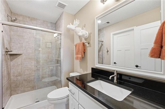 16421 Oakmont Street, Overland Park, KS 66221