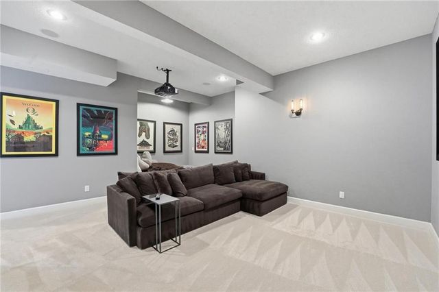 16421 Oakmont Street, Overland Park, KS 66221