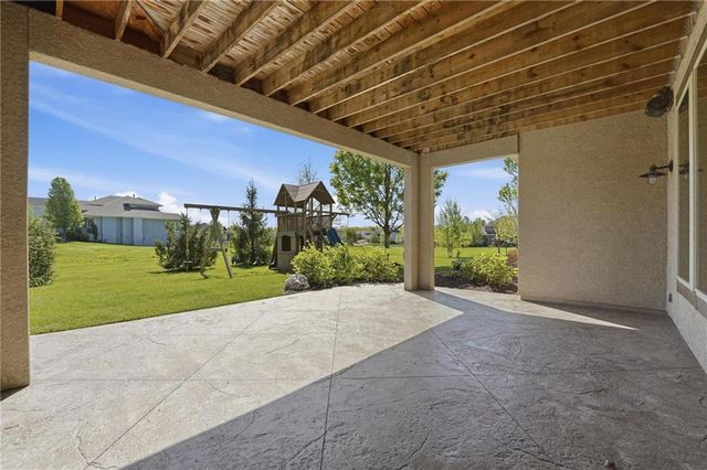 16421 Oakmont Street, Overland Park, KS 66221