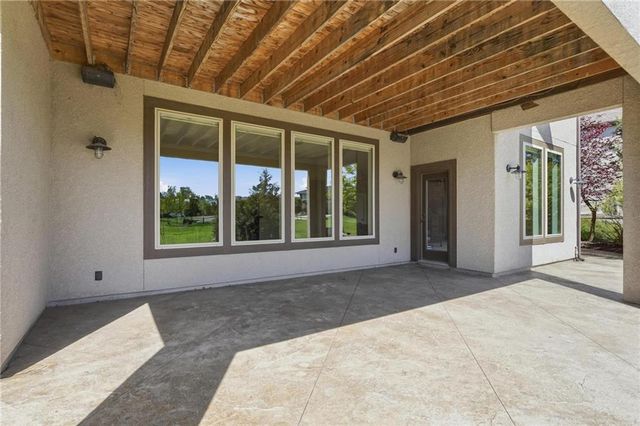 16421 Oakmont Street, Overland Park, KS 66221