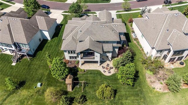 16421 Oakmont Street, Overland Park, KS 66221