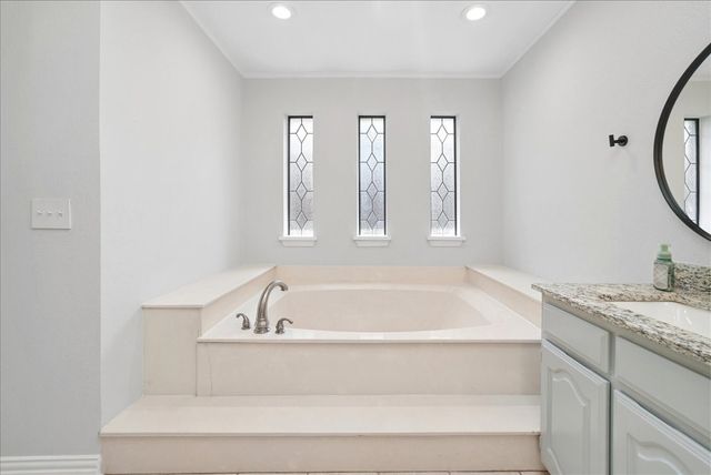 2012 Usa Drive, Plano, TX 75025