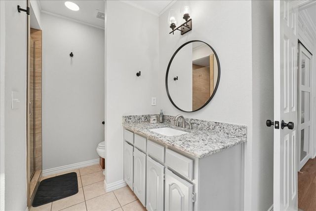 2012 Usa Drive, Plano, TX 75025