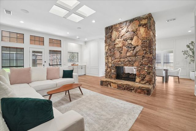 2012 Usa Drive, Plano, TX 75025
