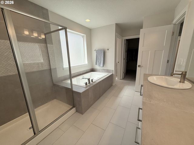 2764 Sw MAYCREST Ter, Beaverton, OR 97003