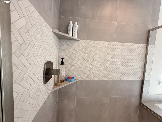 2764 Sw MAYCREST Ter, Beaverton, OR 97003