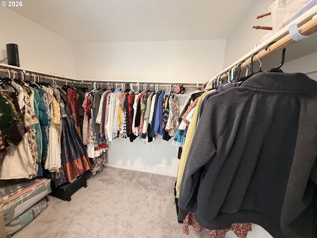 2764 Sw MAYCREST Ter, Beaverton, OR 97003