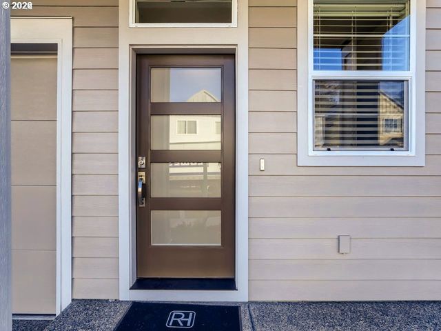 2764 Sw MAYCREST Ter, Beaverton, OR 97003
