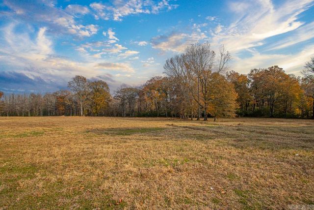 211 Liles Rd, Ward, AR 72176