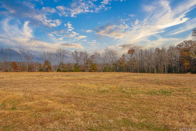 211 Liles Rd, Ward, AR 72176