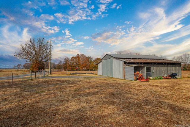 211 Liles Rd, Ward, AR 72176