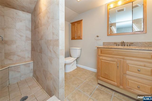 354 Maxim Drive, Hopatcong, NJ 07843