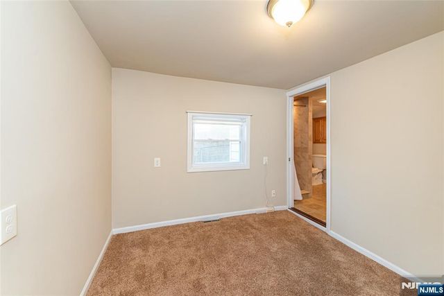 354 Maxim Drive, Hopatcong, NJ 07843