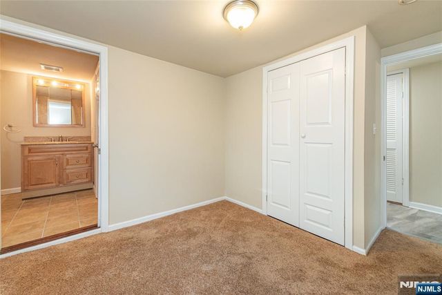 354 Maxim Drive, Hopatcong, NJ 07843