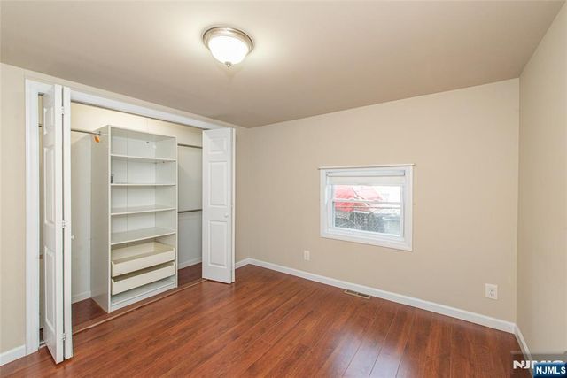 354 Maxim Drive, Hopatcong, NJ 07843