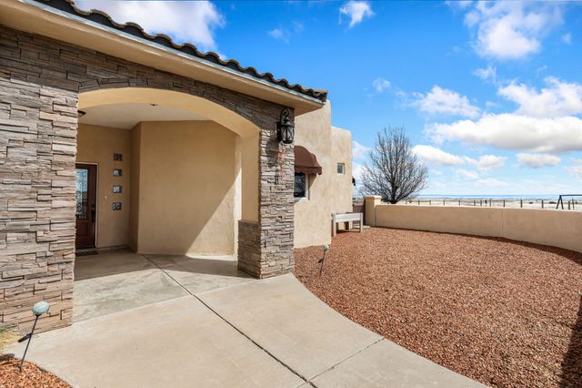 17 Analisas Way, Edgewood, NM 87015