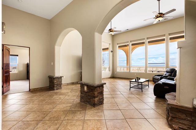 17 Analisas Way, Edgewood, NM 87015