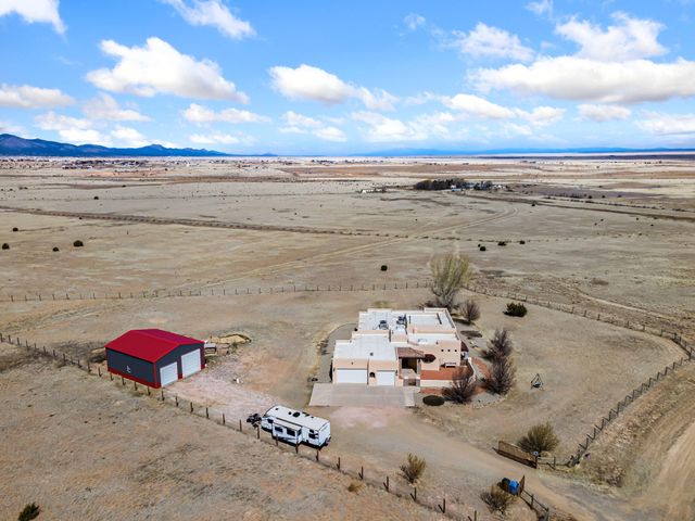 17 Analisas Way, Edgewood, NM 87015